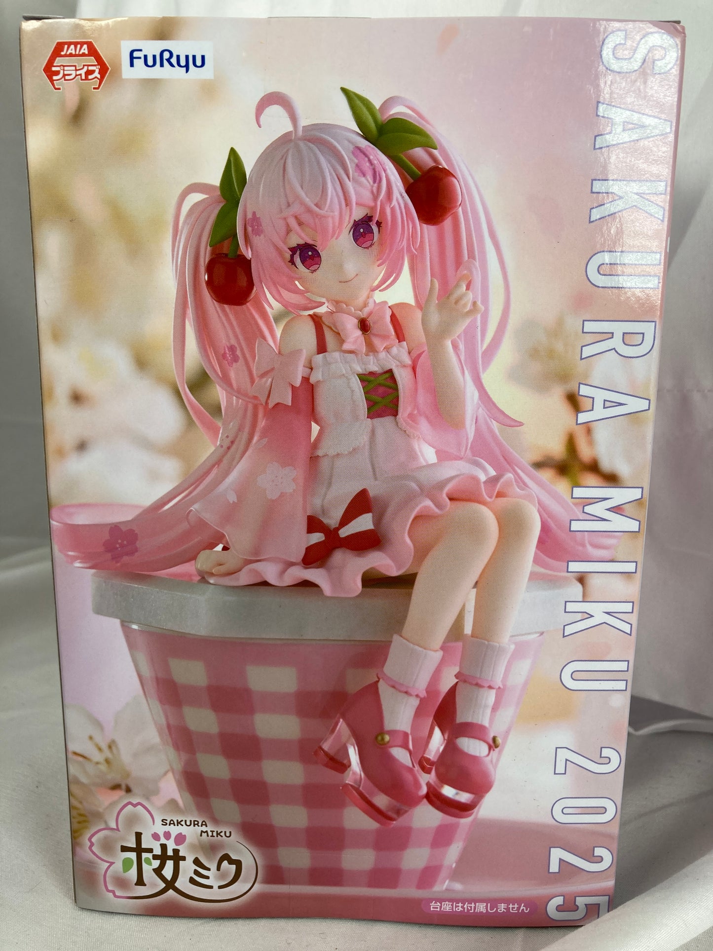 Hatsune Miku Sakura Ver. Noodle Stopper Prize Figure Furyu Vocaloid
