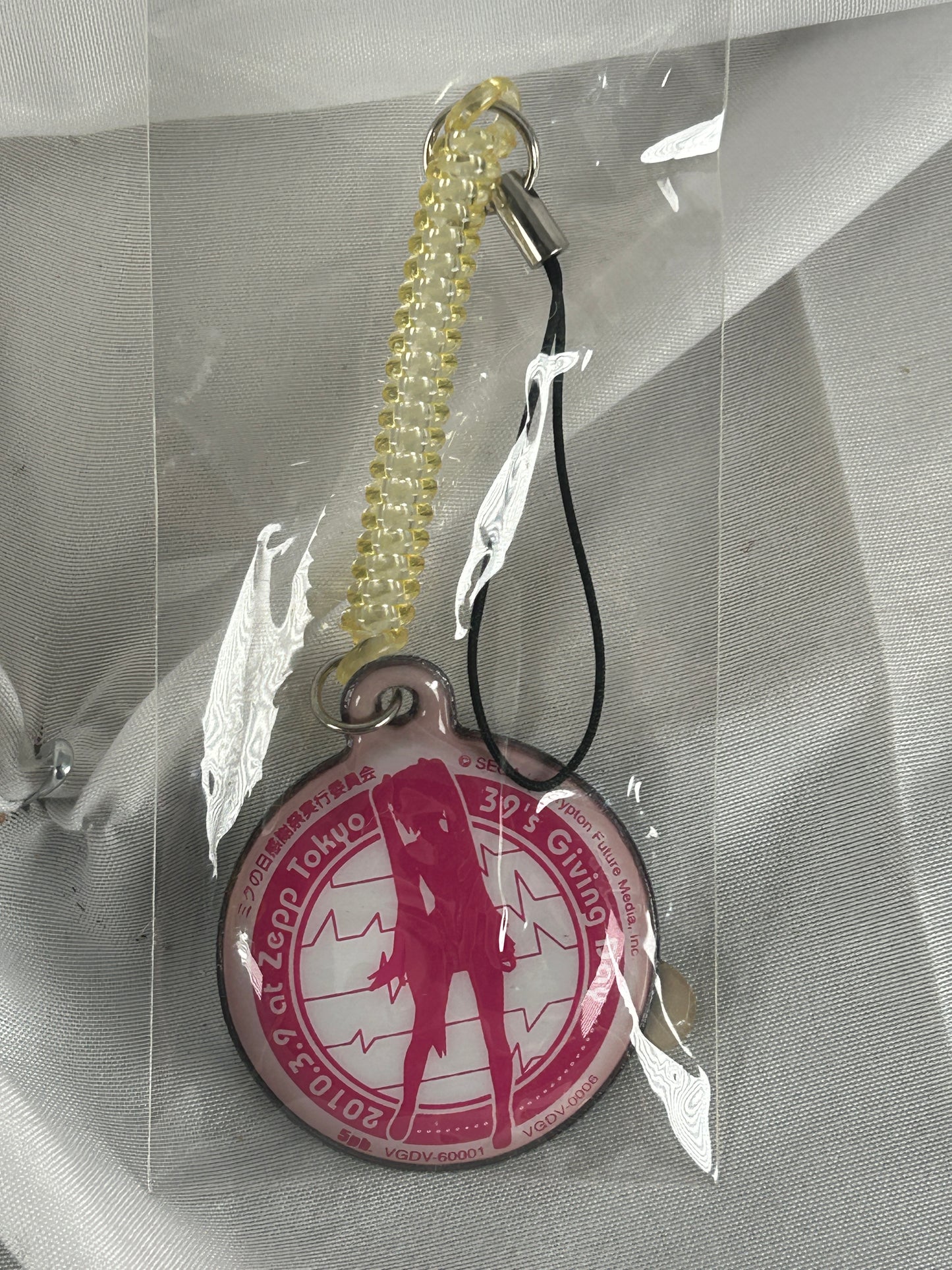 Hatsune Miku Zepp Tokyo 39's Giving Day Vintage Rubber strap Japan Exclusive