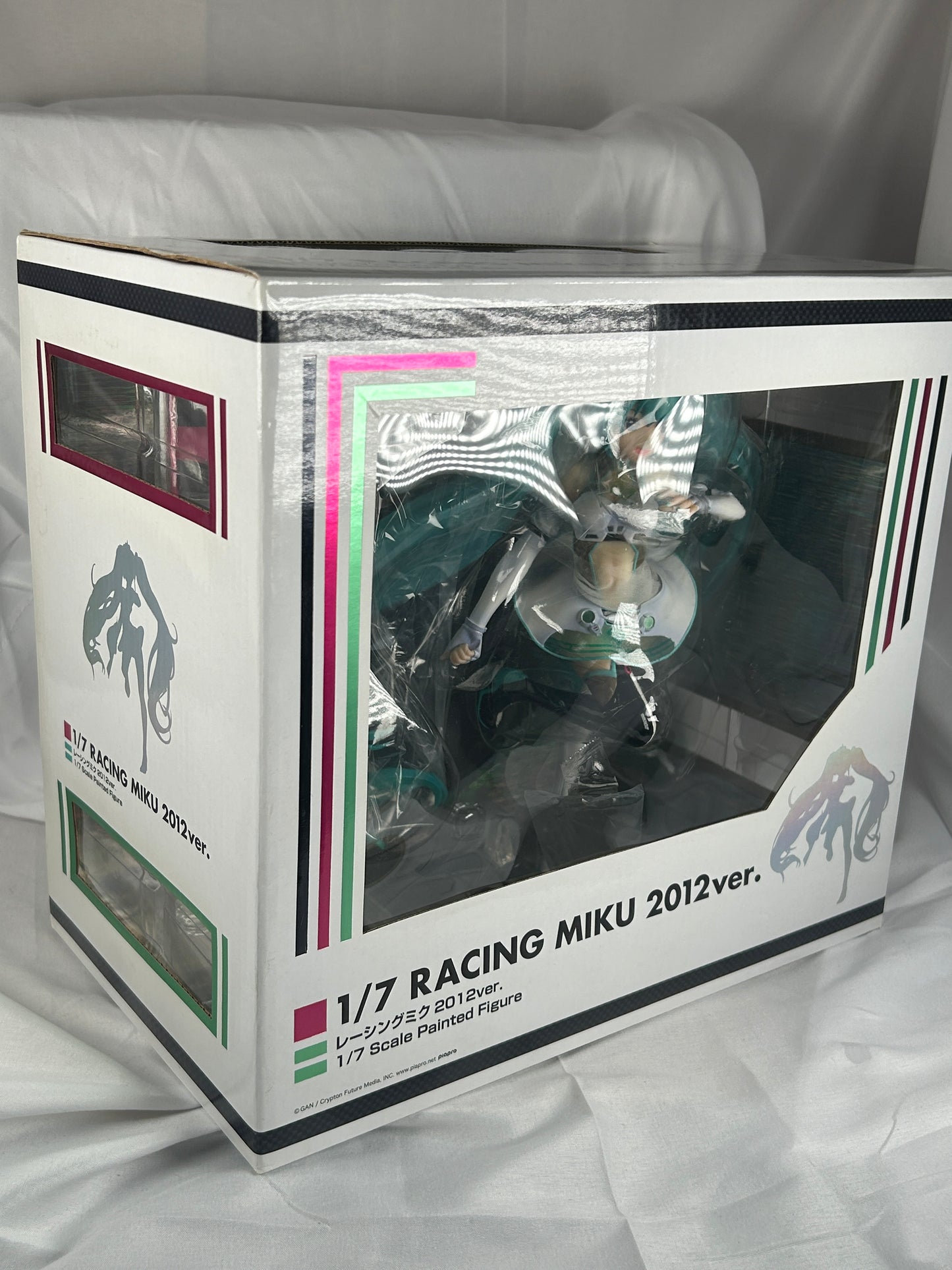 Racing Hatsune Miku 2012 ver. FREEing 1/7 Scale Figure