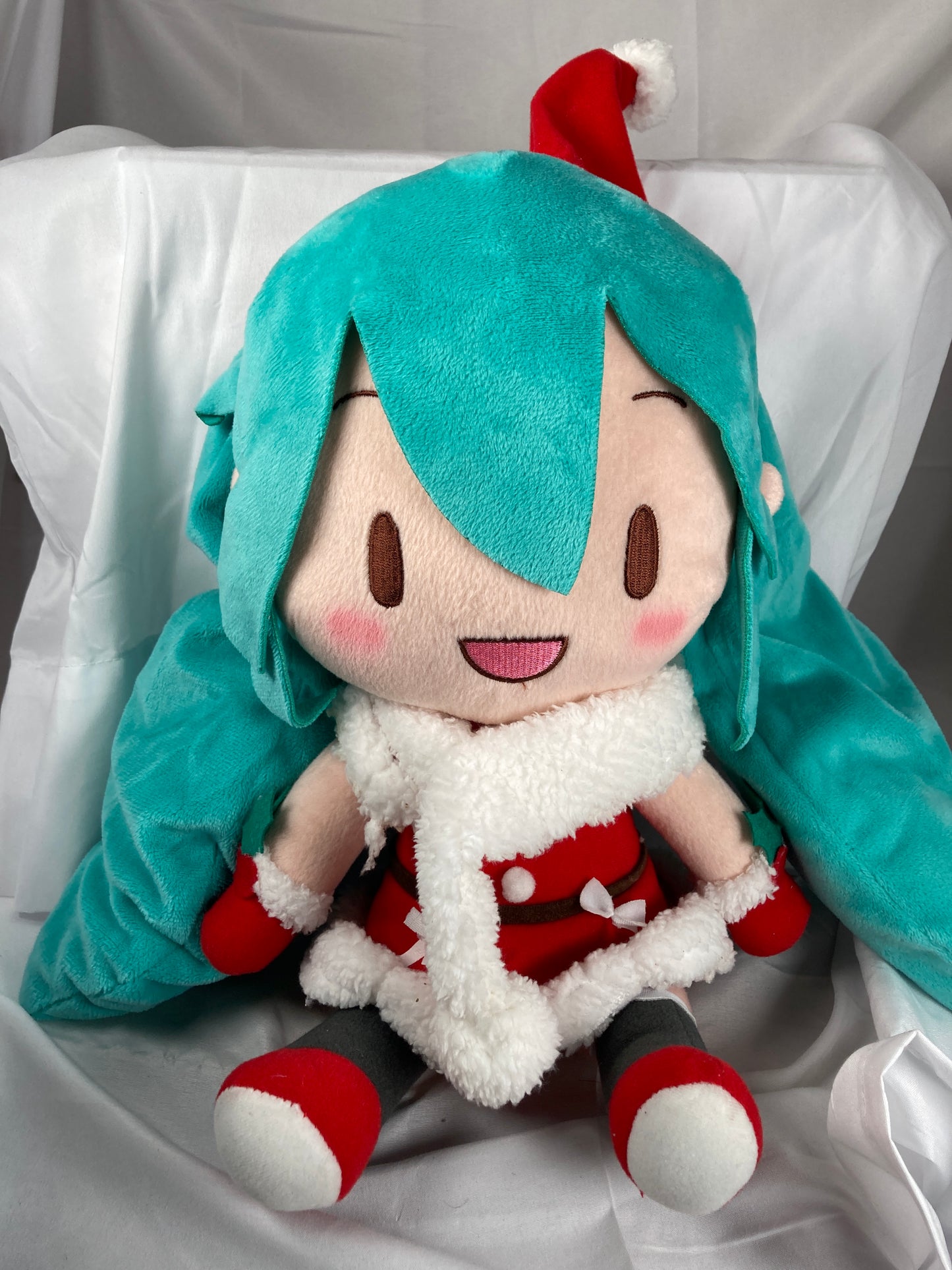 Hatsune Miku Christmas 2018 Ver. Fuwa Fuwa Prize Plush SEGA