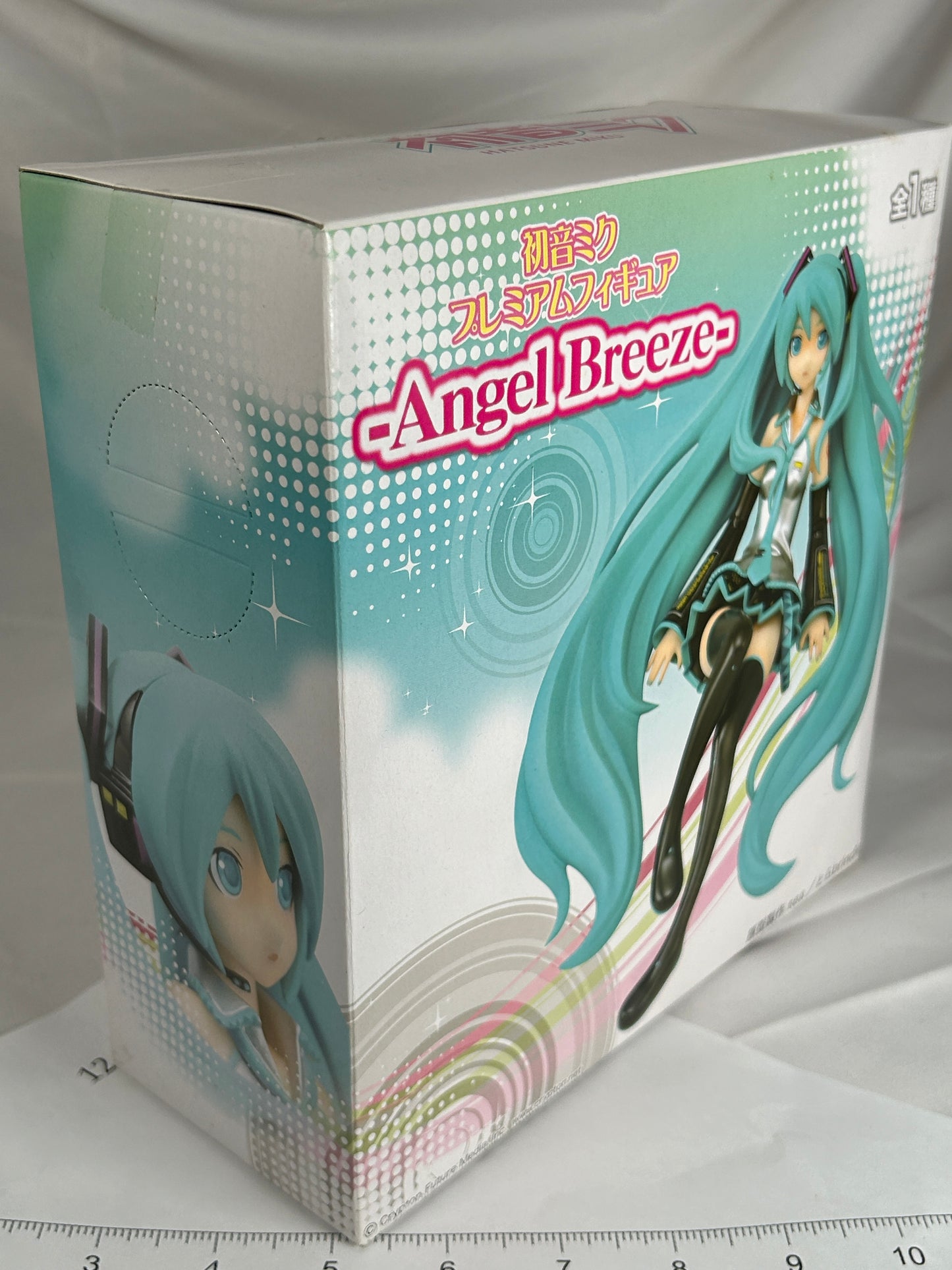 Hatsune Miku Angel Breeze Figure