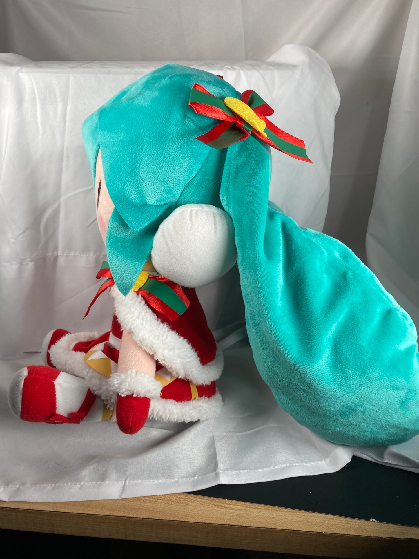 Hatsune Miku Christmas 2019 Ver. Fuwa Fuwa Prize Plush SEGA