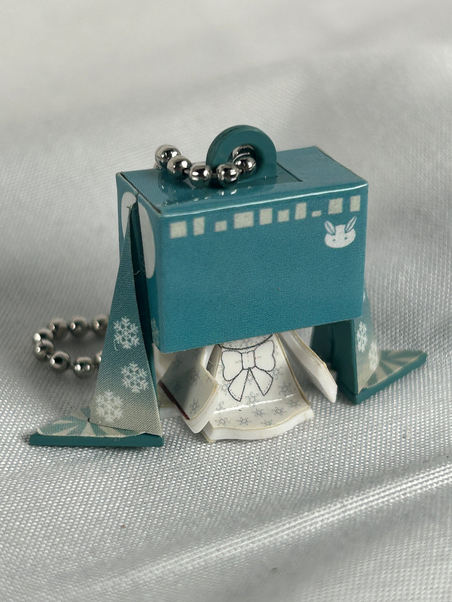 Snow Hatsune Miku Paper Mache Plastic Keychain
