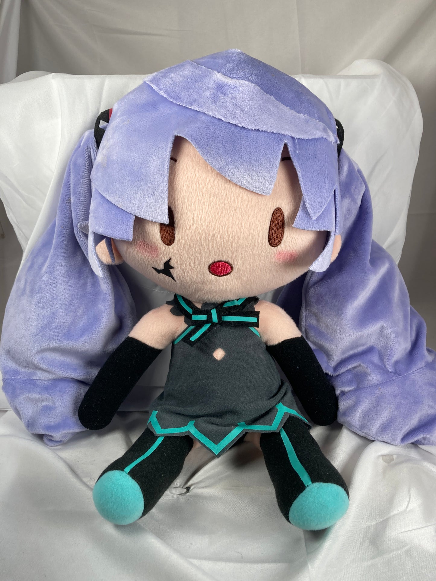 Hatsune Miku Ghost Ver. Fuwa Fuwa Prize Plush Project DIVA SEGA