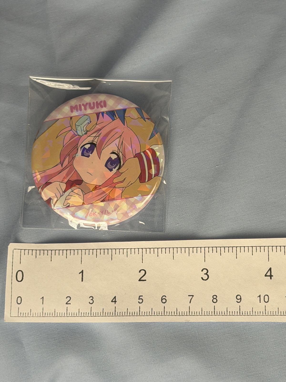 Miyuki Takara Eyedrop Hologram Badge Pin Lucky Star Anime Scene