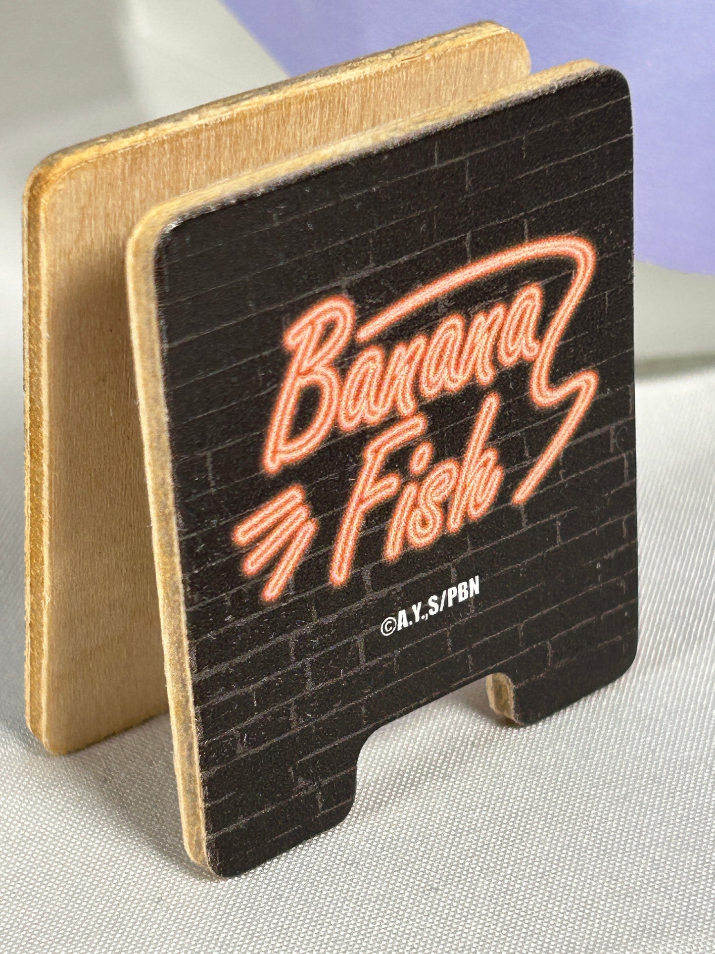 Ash Lynx Wooden Memo Stand Banana Fish 2018