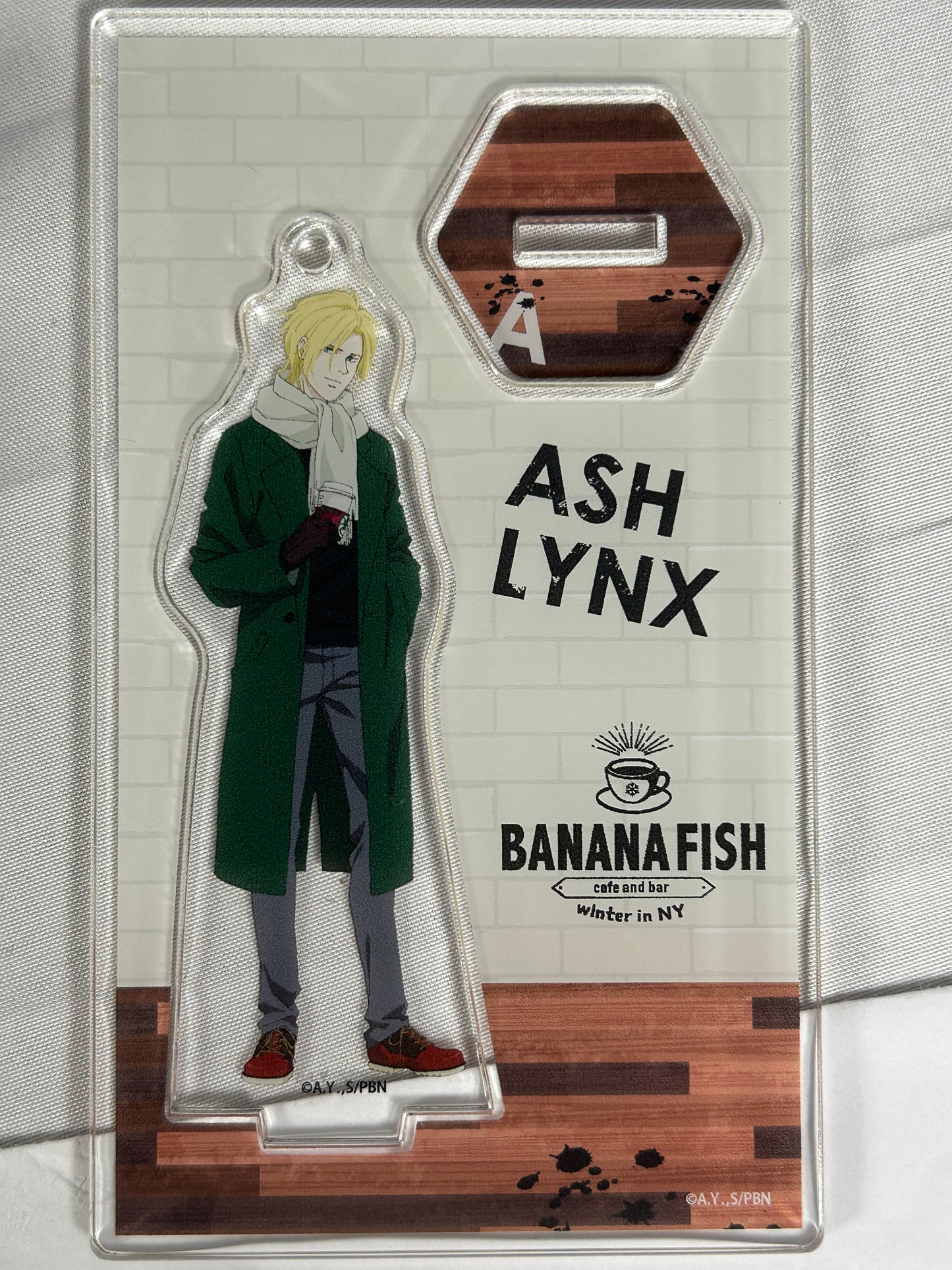 Ash Lynx Acrylic Stand Banana Fish Café and Bar 2019