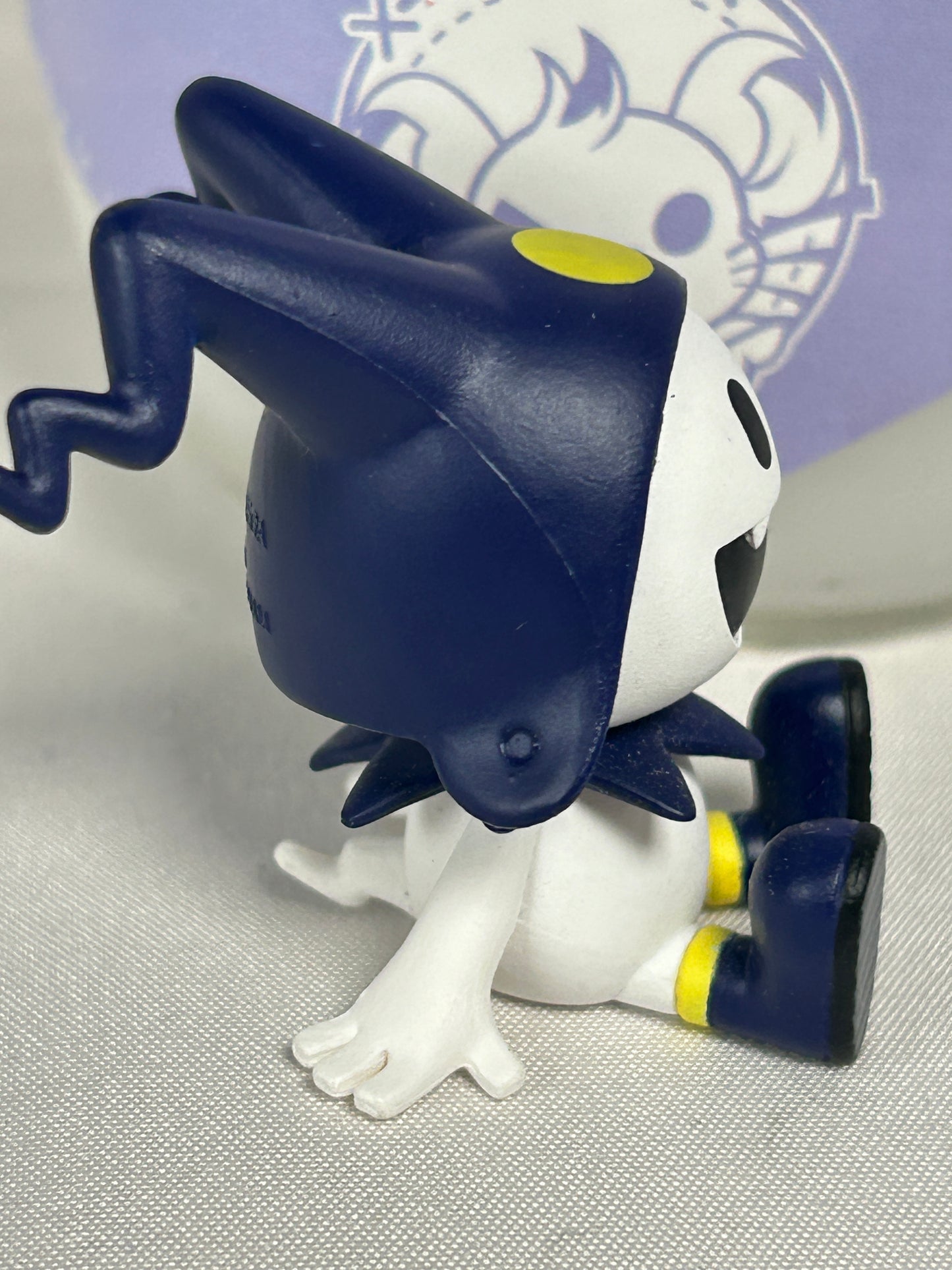 Jack Frost Sitting Mini Figure Persona Shin Megami Tensei Soul Hackers