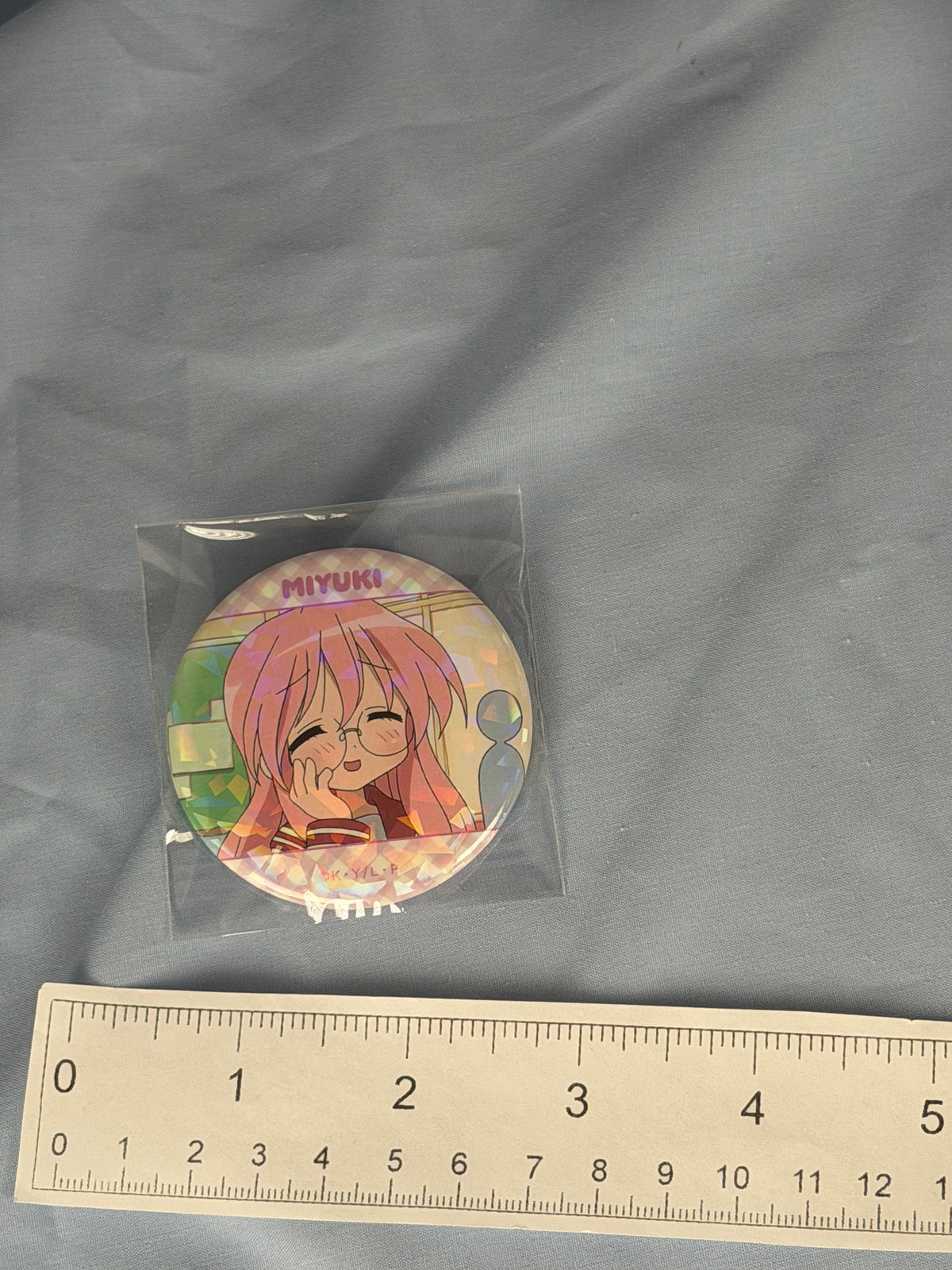 Miyuki Takara Blushing Hologram Badge Pin Lucky Star Anime Scene