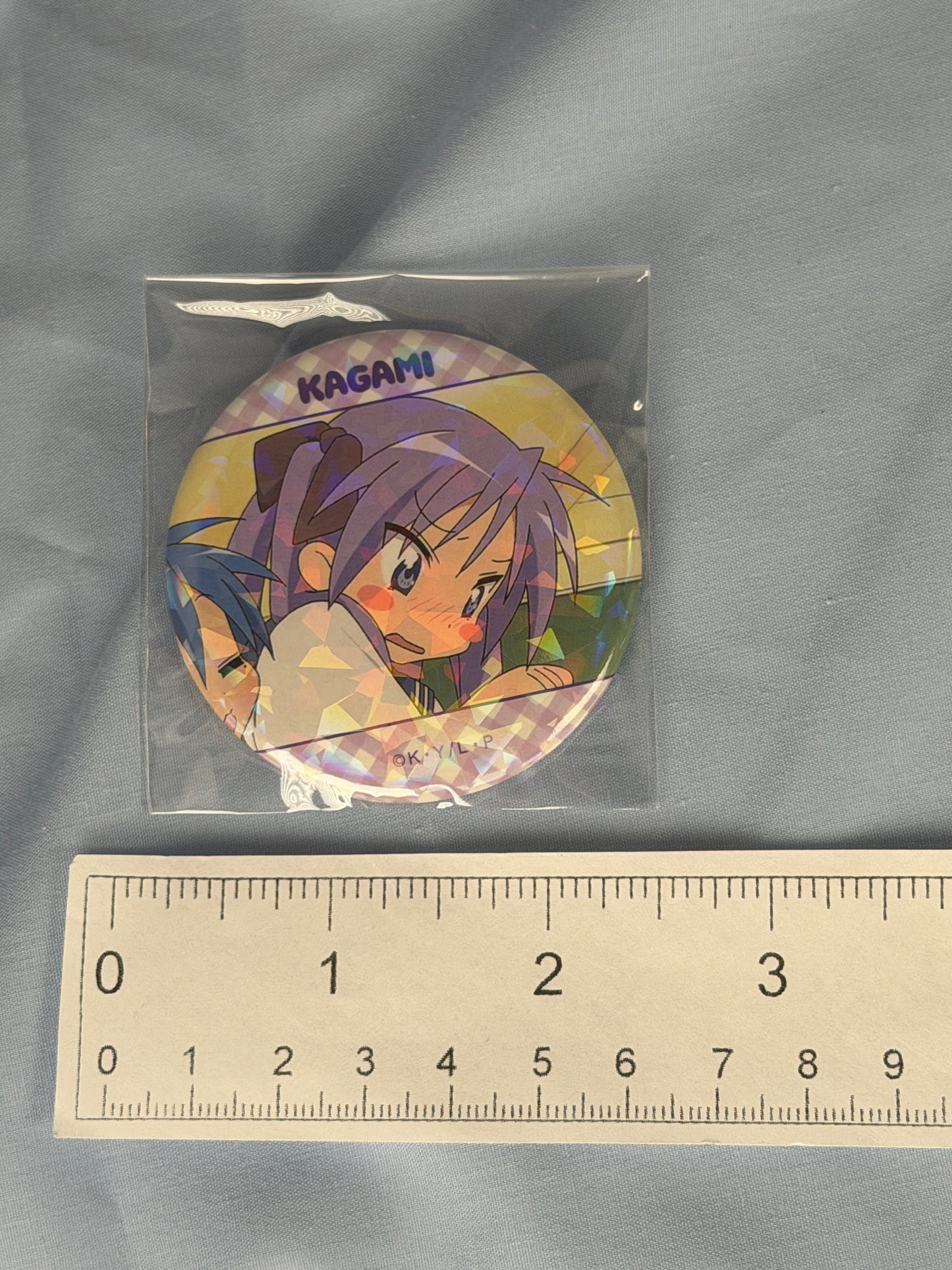 Kagami Hiiragi Hug Hologram Badge Pin Lucky Star Anime Scene