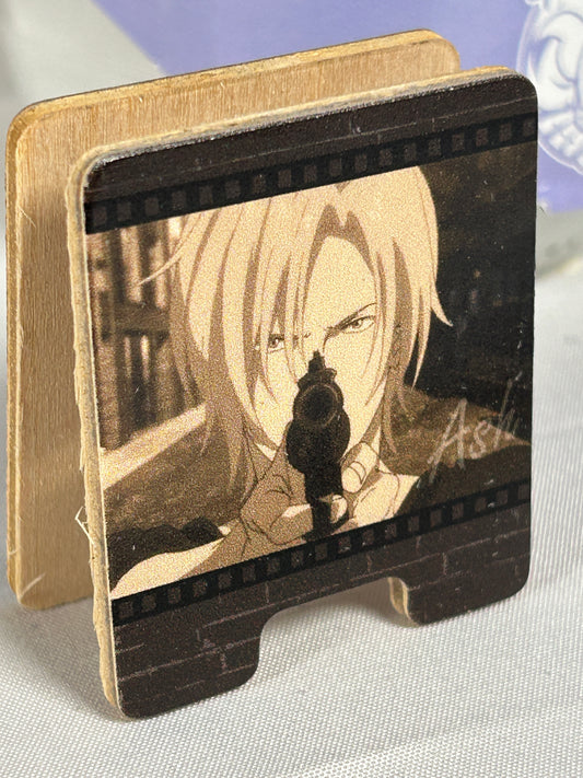 Ash Lynx Wooden Memo Stand Banana Fish 2018