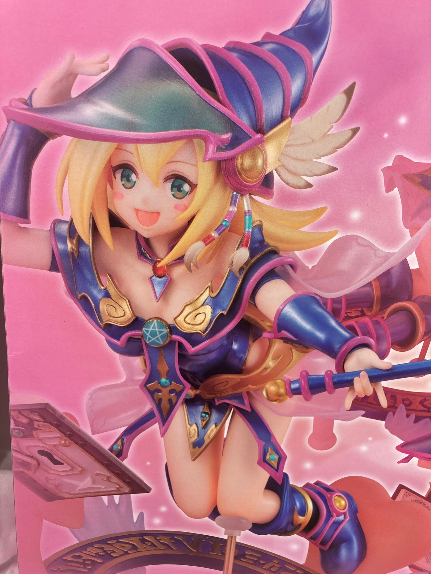 Dark Magician Girl Scale Figure ART WORKS MONSTERS: Yu-Gi-Oh! Mega House