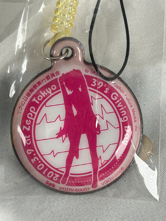 Hatsune Miku Zepp Tokyo 39's Giving Day Vintage Rubber strap Japan Exclusive