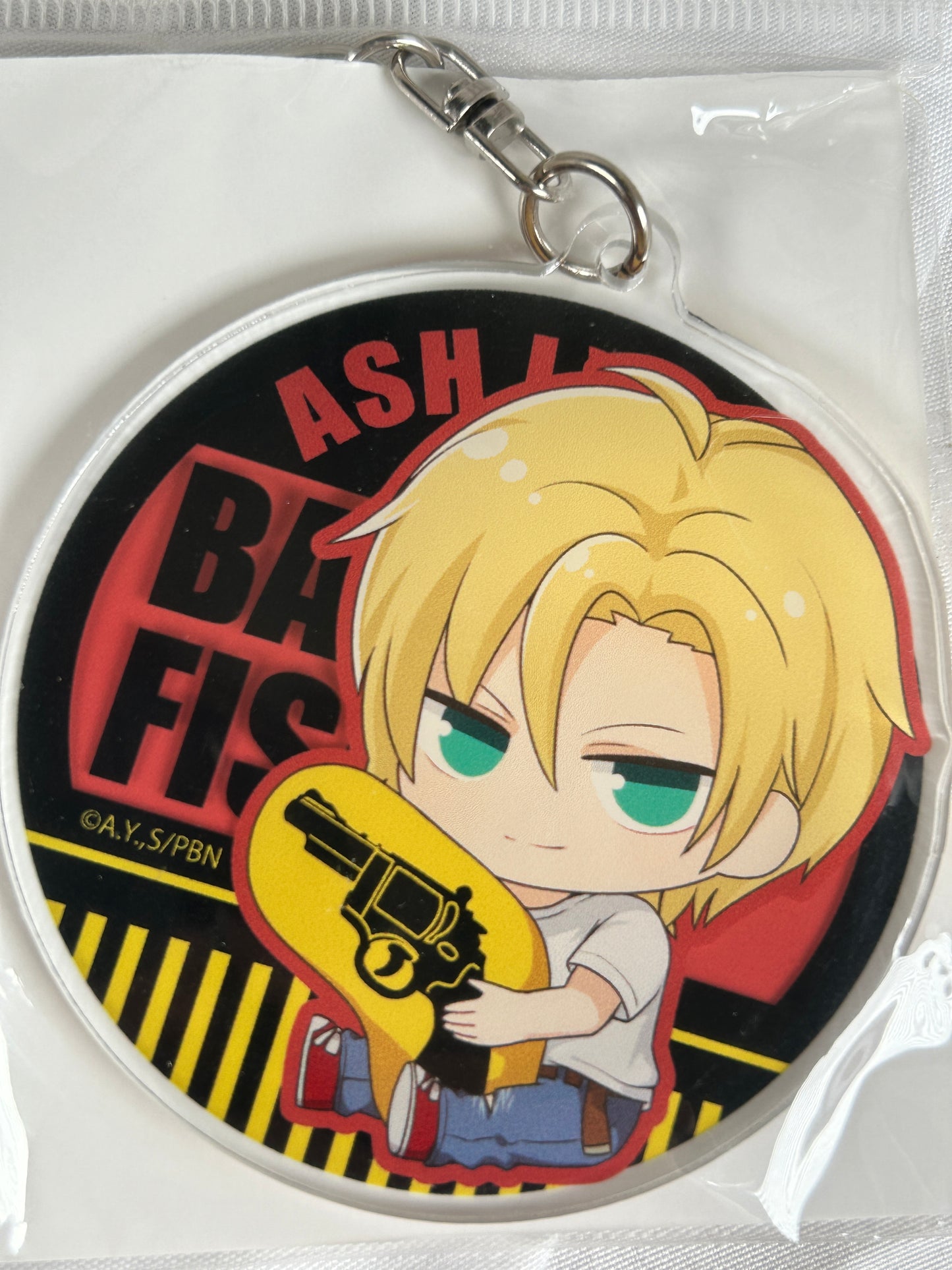 Ash Lynx Gyugyutto Acrylic Keychain Banana Fish