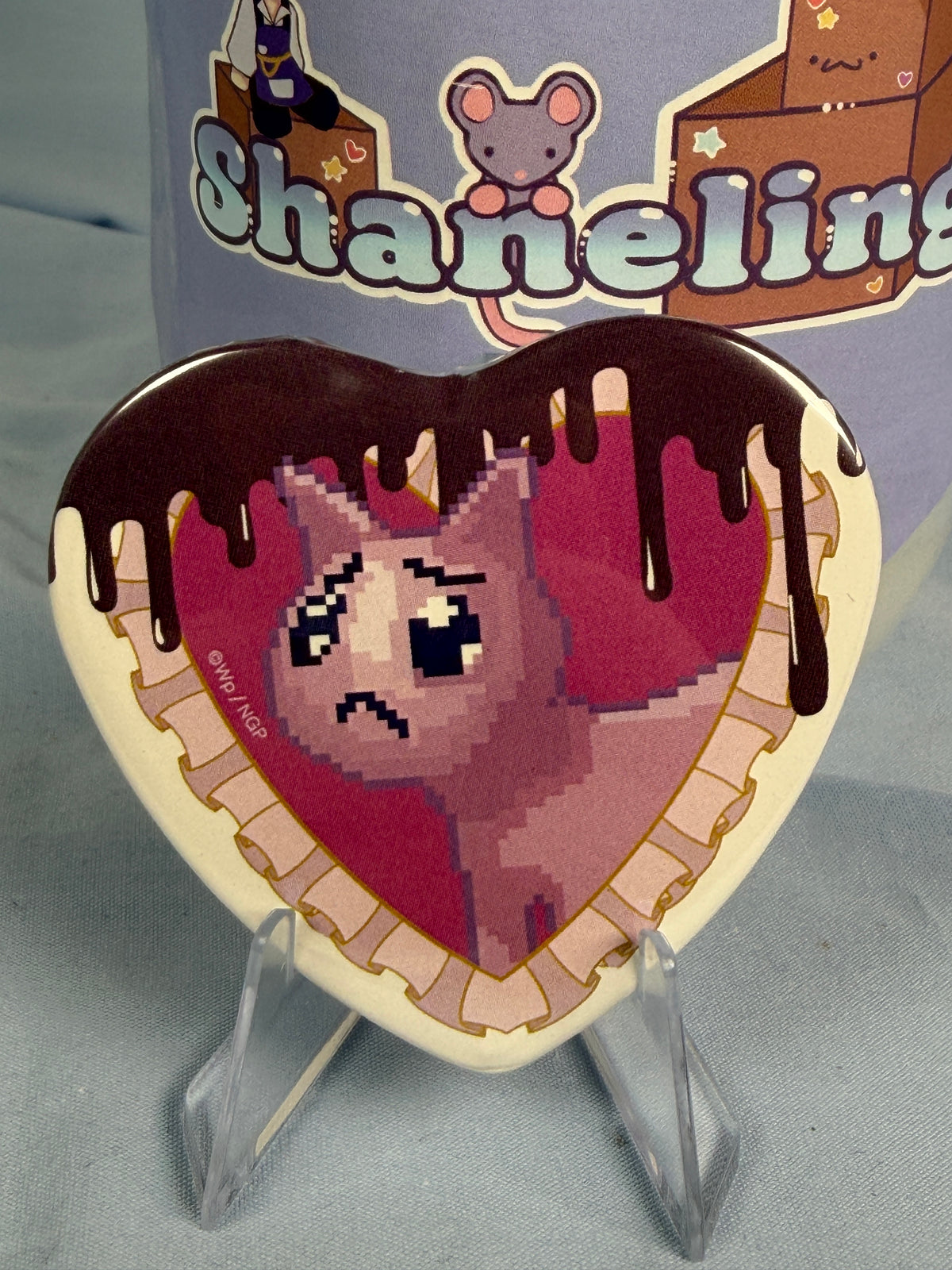 P-chan 8-bit Badge Pin Needy Girl Overdose